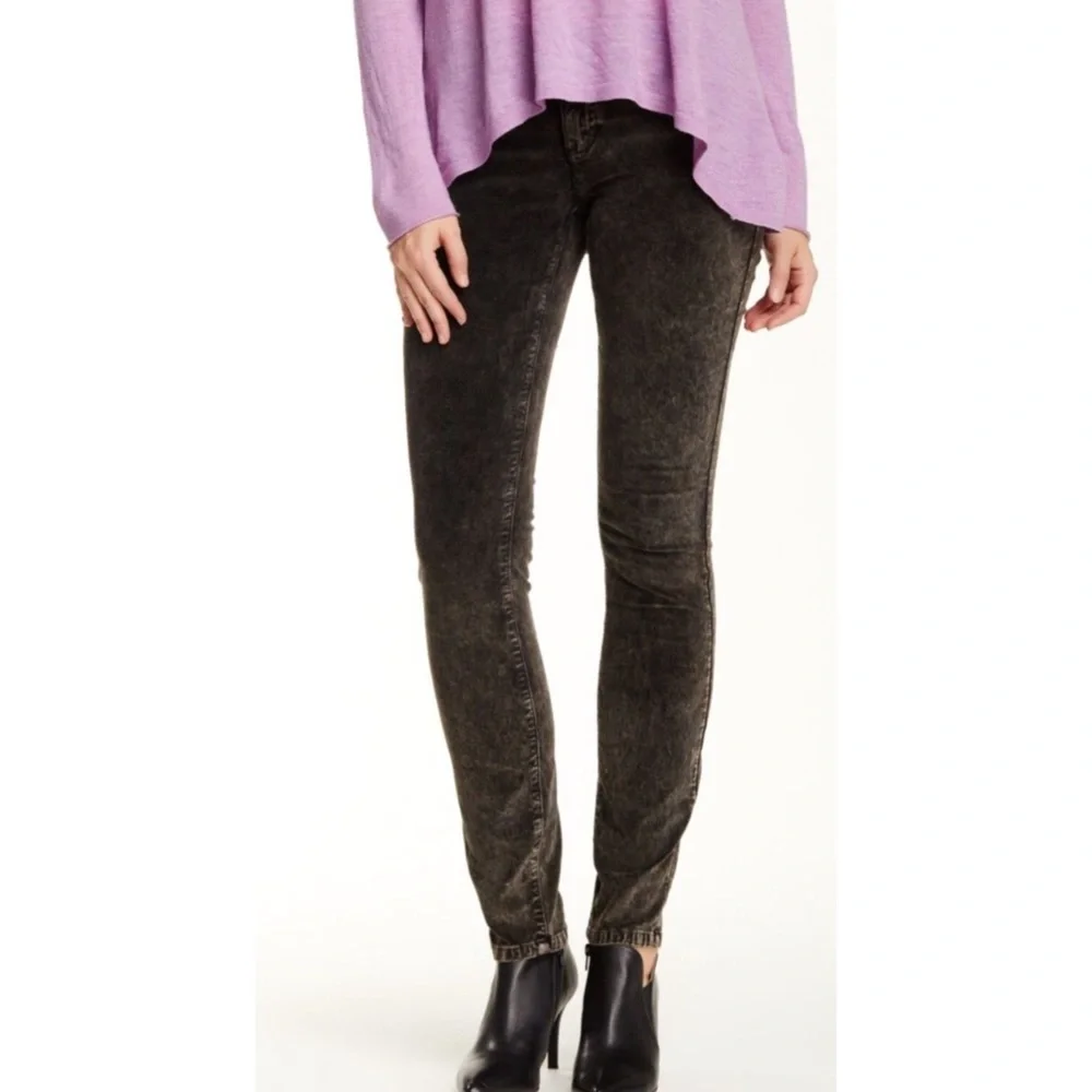 Eileen Fisher Acid Washed Velveteen Skinny Jeans - Picture 6 of 16